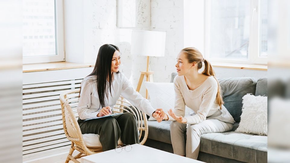 what-is-the-difference-between-a-psychiatrist-a-psychologist